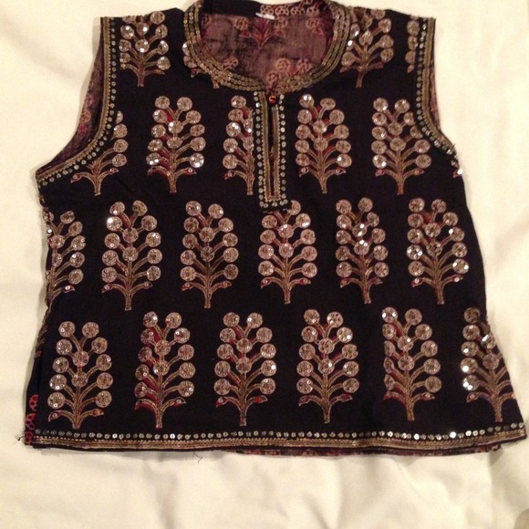 Top - Picture 1 of 4