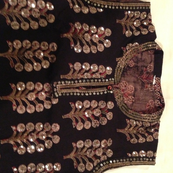 Top - Picture 2 of 4