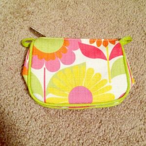 SOLD🌟 in bundle. Small Clinique makeup bag