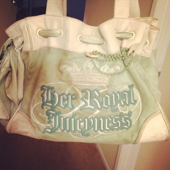 Juicy couture purse. Sassy.