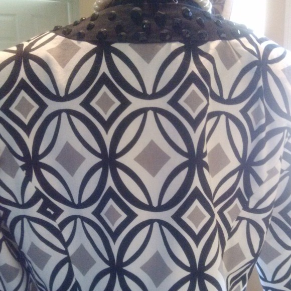 Geometric Print Jacket - Picture 2 of 3