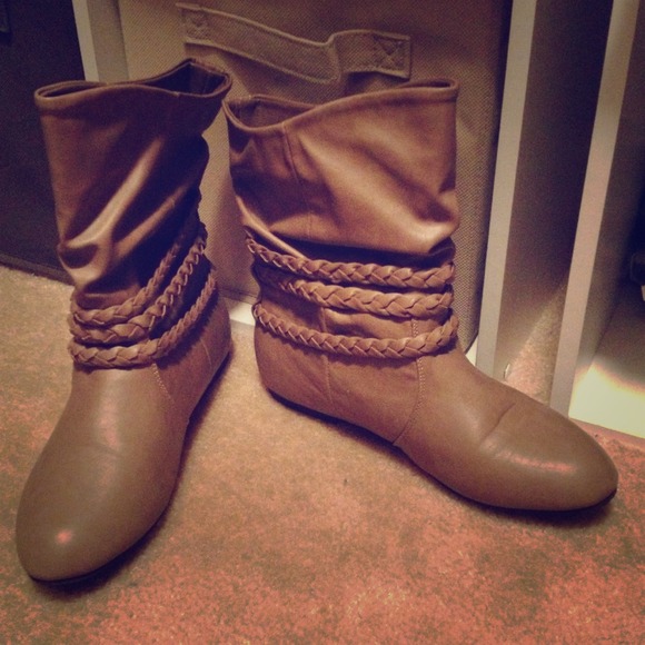 Rue 21 boots