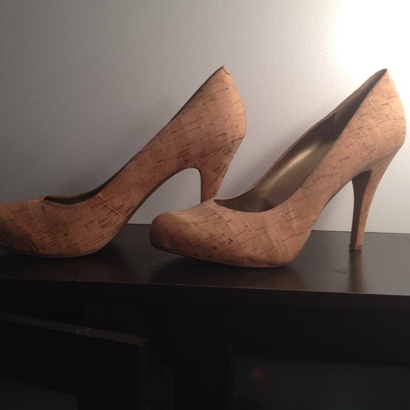✂Reduced✂ New Cork Round Toe Nine West Heels