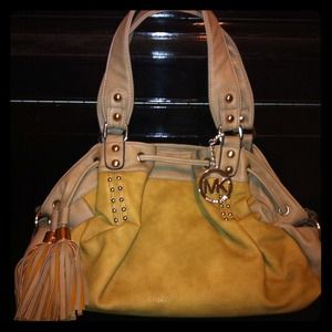 Super cute hardly used MK purse