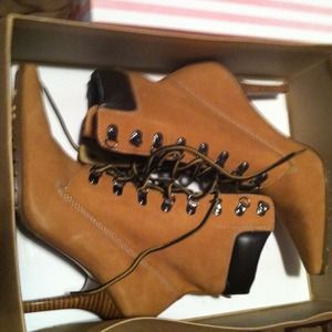 REDUCED--Lumberjack boots with heels!