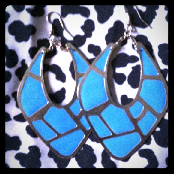 SOLD! Turquoise & Gold earring
