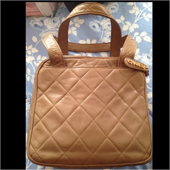 SMALL AUTHENTIC CHANEL BAG--beige