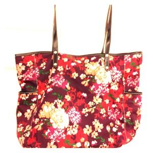 Beautiful floral patterned handbag