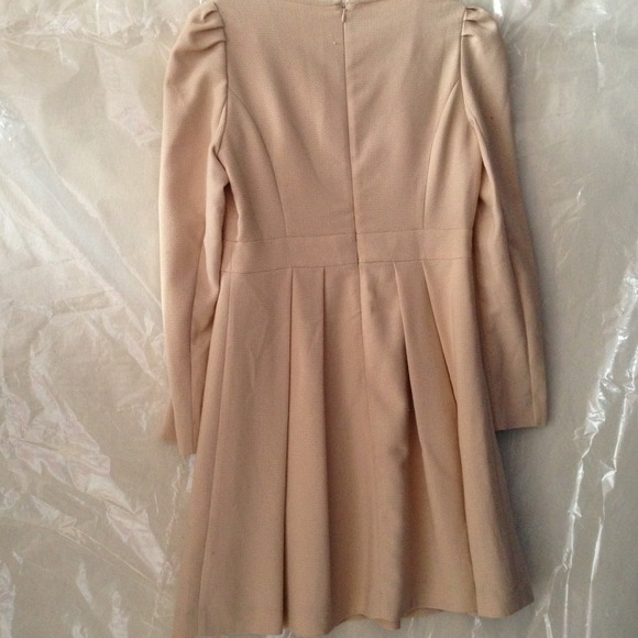 Roem ( Korea) dress. Never worn! - Picture 3 of 3