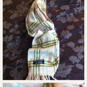 Burberry scarf - reserved