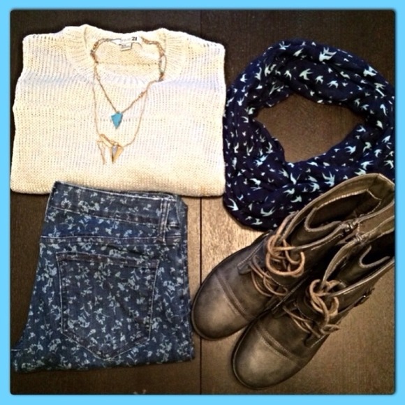 Sweater - Picture 5 of 5