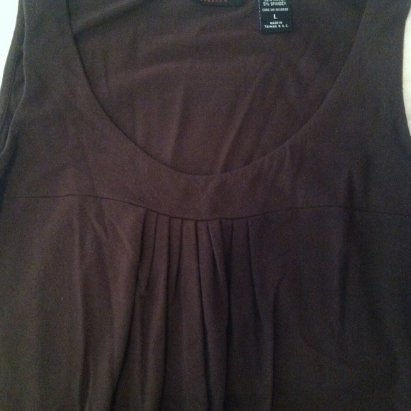 Brown tank top - Picture 2 of 3