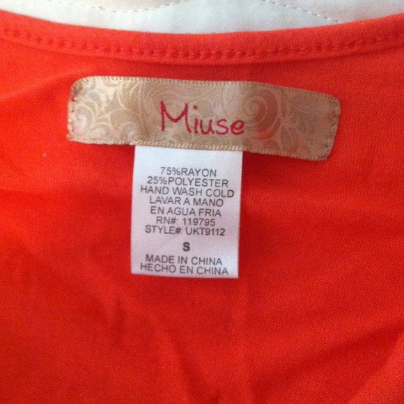 Coral Top - Picture 3 of 3