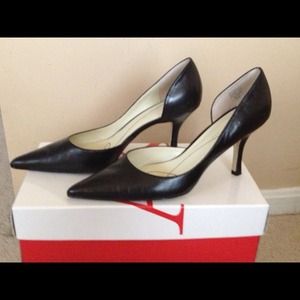 ⛔SOLD in bundle⛔Anne Klein black pumps
