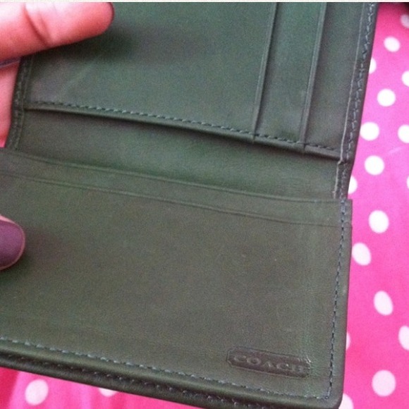 Authentic Forest Green Coach Wallet - Picture 3 of 4