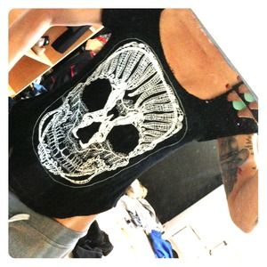 Knit sugar skull tee