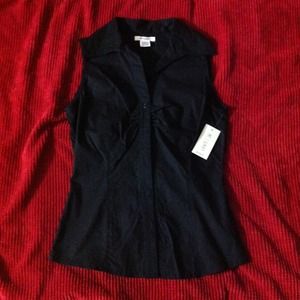 Business Casual Sleeveless Shirt