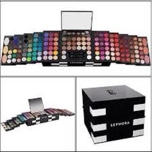 💢RESERVED💢2012 Blockbuster Makeup Palatte