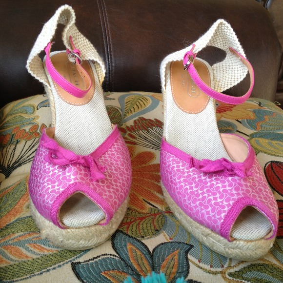 size 9 Coach wedges