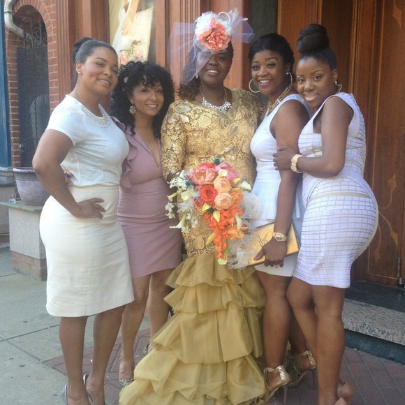 MEET THE POSHER... My prices are great! - Picture 3 of 8