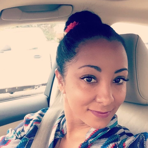 MEET THE POSHER... My prices are great! - Picture 5 of 8