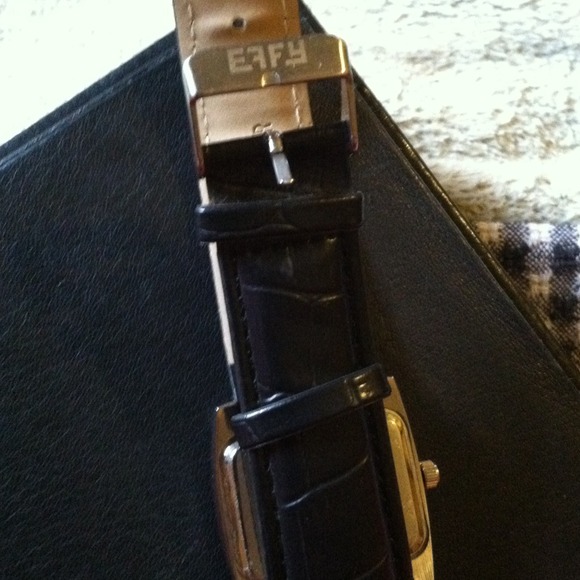 Watch - Picture 4 of 4