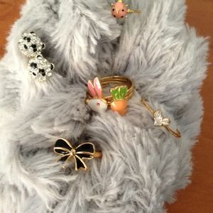 Earrings rings, jewelrys! Cute stuff