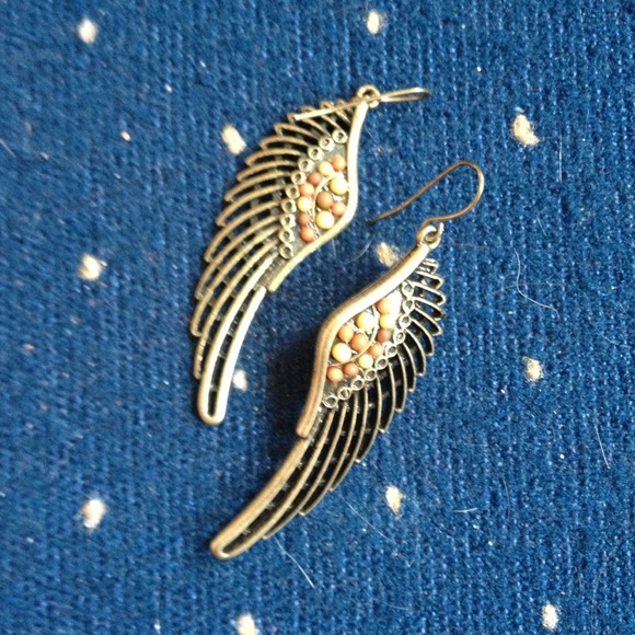 🚫🚫TRADED🚫🚫Angel wings earrings