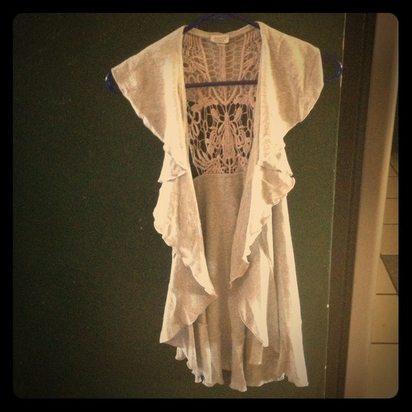 SOLD Very cute sleeveless cover up:)