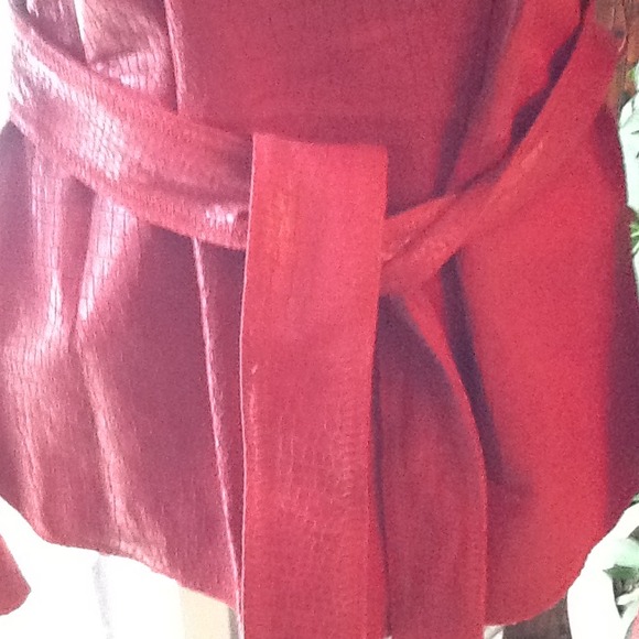 SOLD - Picture 3 of 4