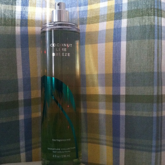 Bath and Body Works Coconut Lime Breeze mist