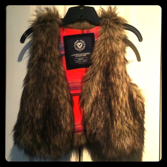 American Eagle Faux Fur Vest