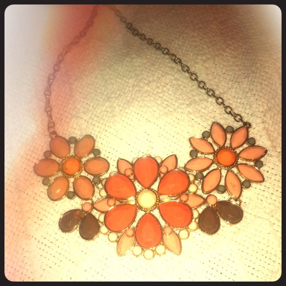 multicolored necklace
