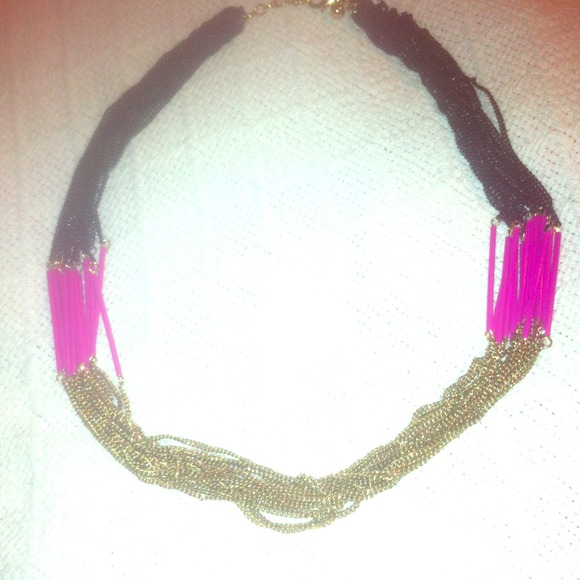 statement necklace
