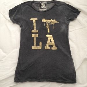 I 🔫LA grey shirt