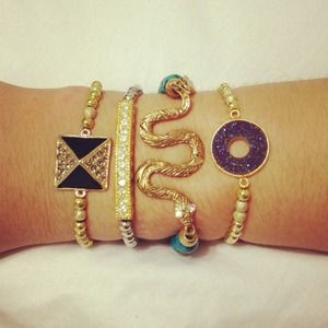 Donut Druzy Connector Gold Bead Bracelet