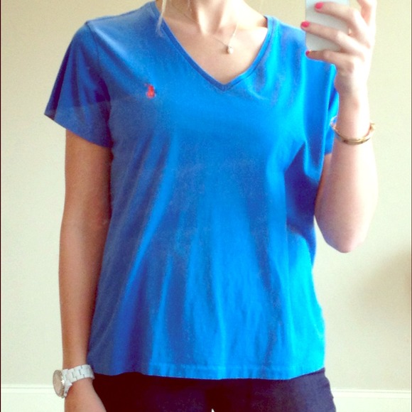 ❌SOLD❌ Ralph Lauren V-neck tee
