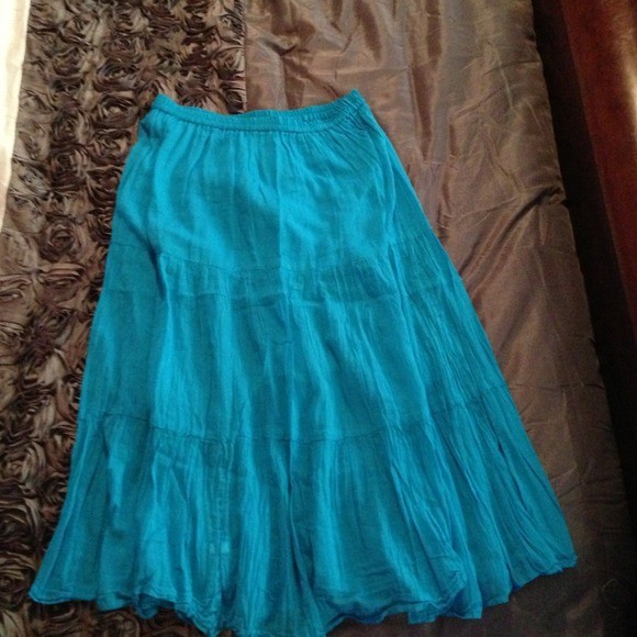 Blue skirt - Picture 1 of 2