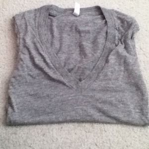 V neck tee American apparal
