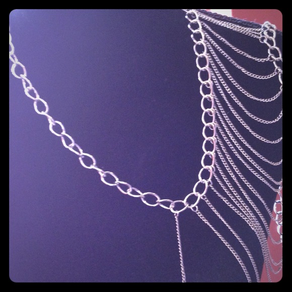 Shoulder Chain👠