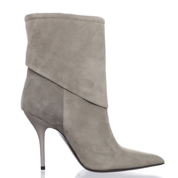 ⭕n hold, Calvin Klein Collection Kavie Stiletto - Picture 3 of 4