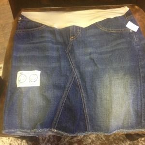 Maternity denim skirt