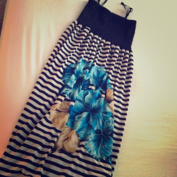 Casual knee length dress