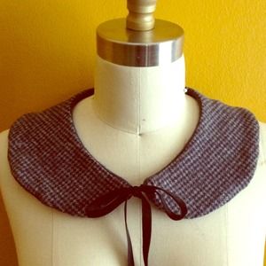 Kelly Lynne Accessories - Houndstooth detachable collar Kelly Lynne Accessories - Houndstooth detachable collar