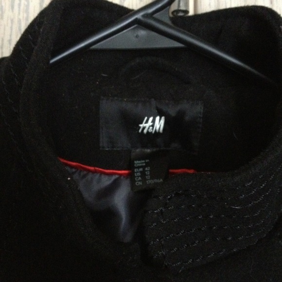 SOLD--Cute and warm coat. - Picture 2 of 4