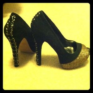 Beautiful pair of high heels!