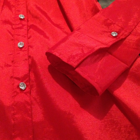 Dressy tops - Picture 2 of 3