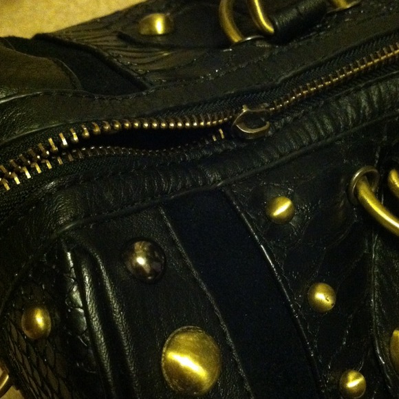 Super hot purse! - Picture 3 of 4