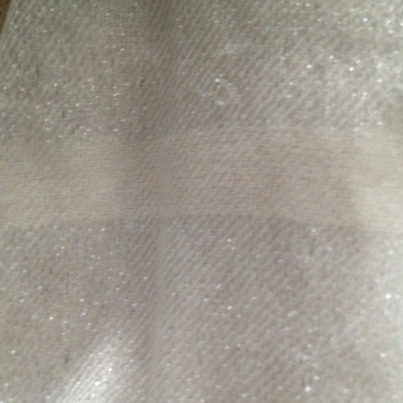 Scarf - Picture 2 of 3