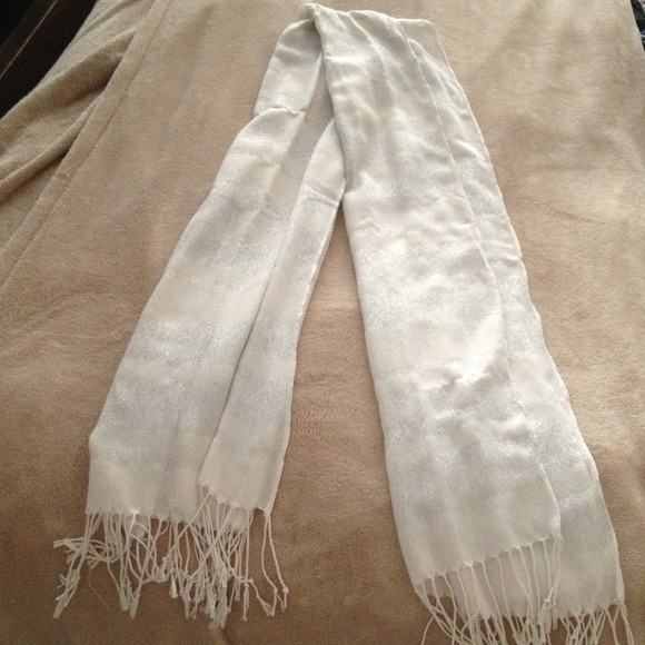Scarf - Picture 3 of 3